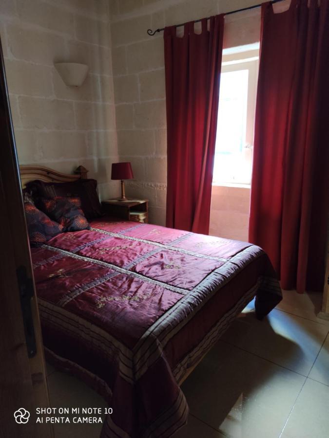 Seafront Two Bedroomed Apartment In マルサルフォーン エクステリア 写真